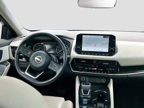 Used 2023 Nissan Rogue SL w/ SL Premium Package FWD image 18