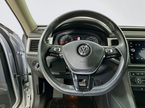 Used 2018 Volkswagen Atlas SE image 18