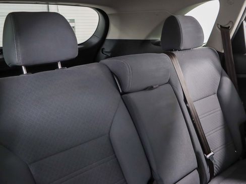 Used 2017 Kia Sorento L image 26