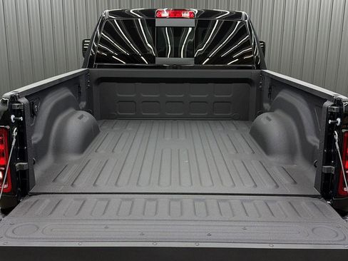 Used 2026 RAM 2500 Warlock AWD/4WD image 17