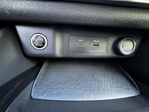 Used 2023 Nissan Rogue SV AWD/4WD image 27
