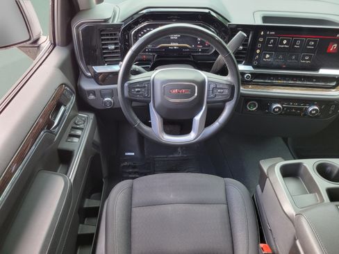 Used 2023 GMC Sierra 1500 Elevation RWD image 8