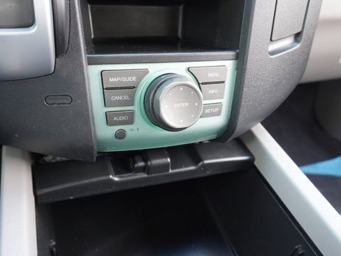 Used 2010 Honda Pilot Touring image 20