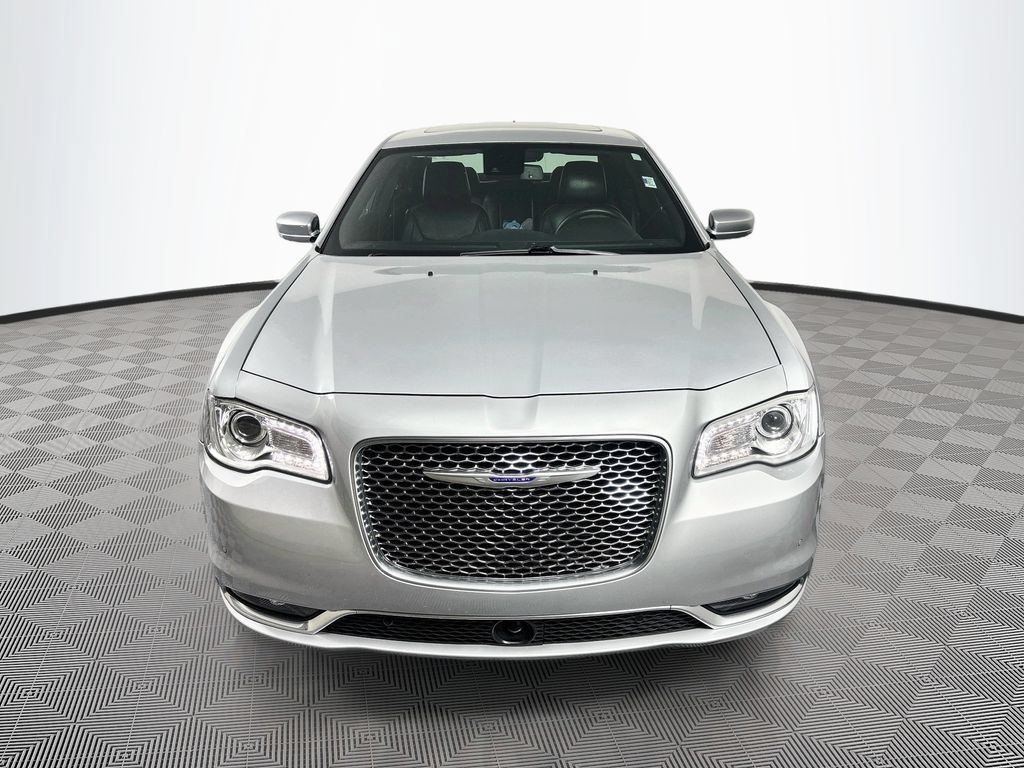 Used 2019 Chrysler 300 C w/ Sun, Sound & Nav Package RWD image 2