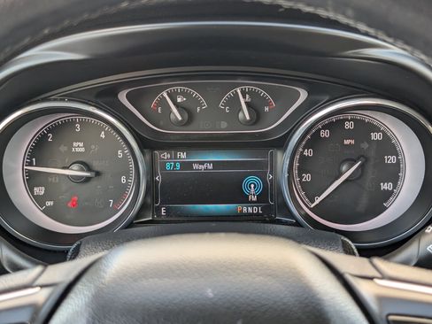 Used 2020 Buick Envision Essence FWD image 27