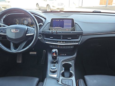 Used 2021 Cadillac CT4 V w/ Technology Package image 7