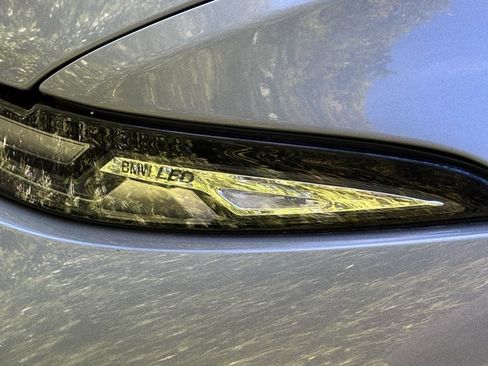 Used 2023 BMW X7 xDrive40i w/ Premium Package image 12