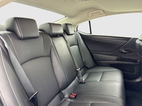 Used 2022 Lexus ES 300h w/ Premium Package FWD image 44