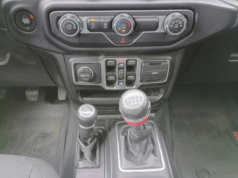 Used 2020 Jeep Gladiator Sport w/ Quick Order Package 23S AWD/4WD image 31