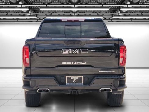 Used 2023 GMC Sierra 1500 Denali w/ Denali Carbonpro Edition AWD/4WD image 7