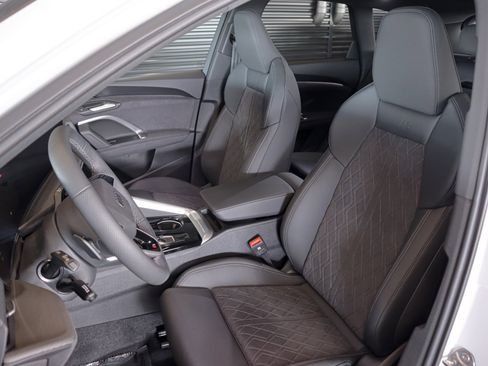 New 2025 Audi SQ5 Premium Plus image 7