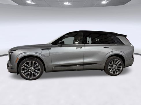New 2026 Cadillac Vistiq Platinum AWD/4WD image 2
