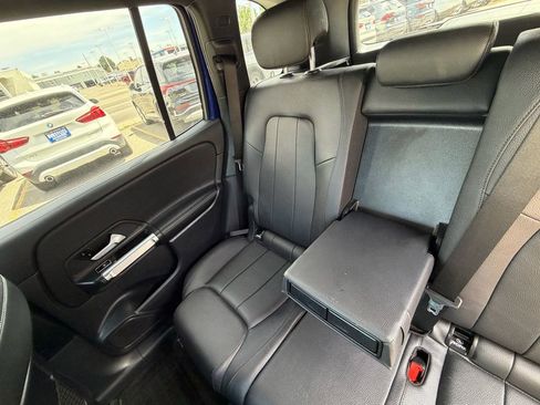 Used 2021 Mercedes-Benz GLB 250 4MATIC image 14