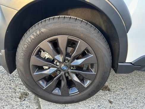 Used 2025 Subaru Outback Onyx Edition XT w/ Popular Package #2 image 28