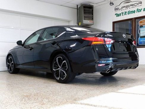Used 2023 Nissan Altima 2.5 SR image 11