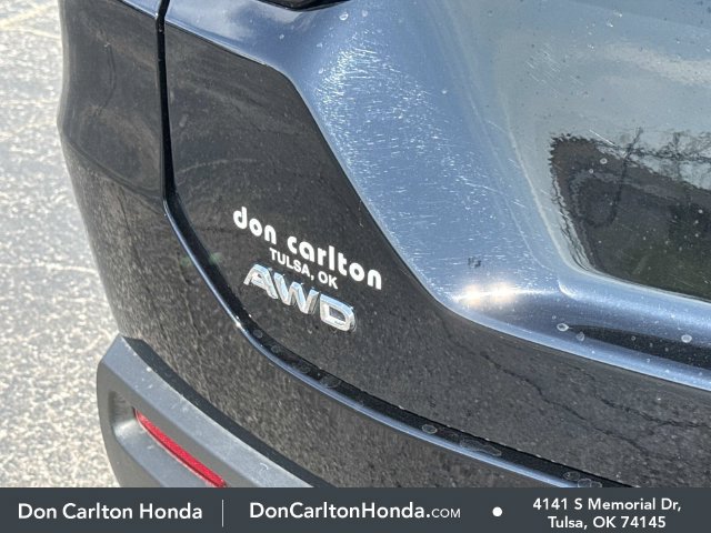 Used 2025 Honda Pilot Elite image 6