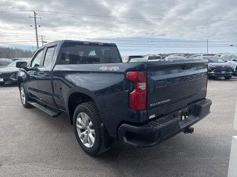 Used 2022 Chevrolet Silverado 1500 Custom image 5