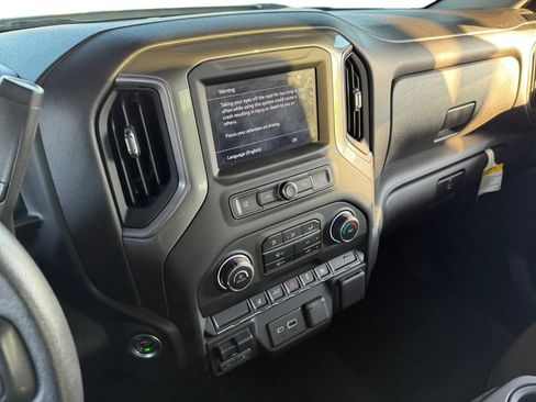 Used 2024 Chevrolet Silverado 2500 Custom w/ Custom Convenience Package image 15