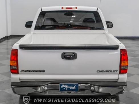 Used 2000 Chevrolet Silverado 1500 LS image 32