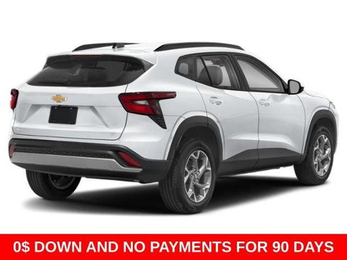 Used 2025 Chevrolet Trax LS FWD image 5