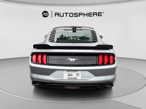 Used 2020 Ford Mustang Premium RWD image 8
