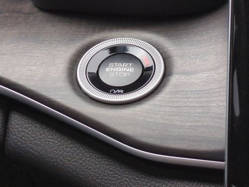 New 2025 Jeep Grand Cherokee Limited w/ Luxury Tech Group II image 30