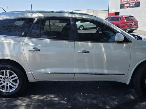 Used 2014 Buick Enclave Convenience w/ Trailering Provision Package FWD image 4