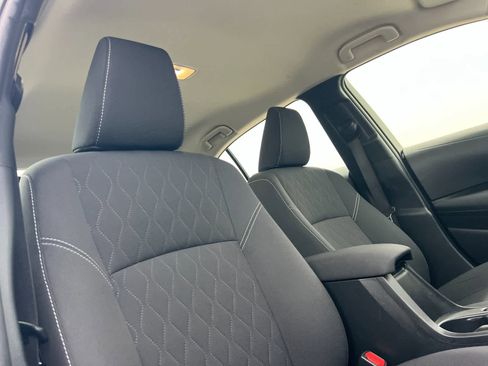 Used 2024 Toyota Corolla LE image 16