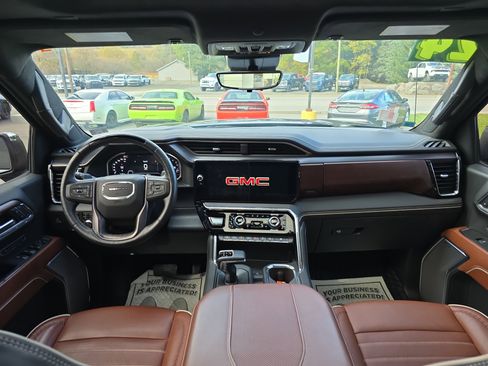 Used 2024 GMC Sierra 1500 Denali Ultimate image 16