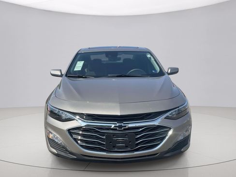 Used 2025 Chevrolet Malibu LT w/ LPO, Floor Liner Package FWD image 2