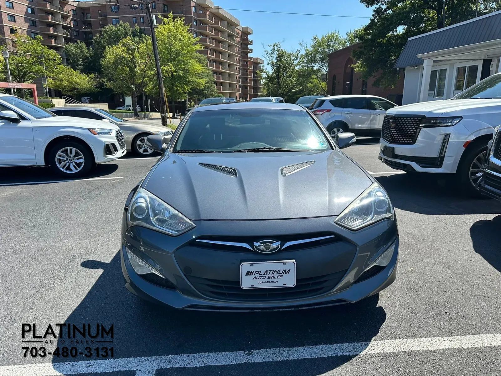 Used 2015 Hyundai Genesis 3.8 RWD image 4