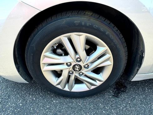 Used 2019 Hyundai Elantra Value Edition image 27