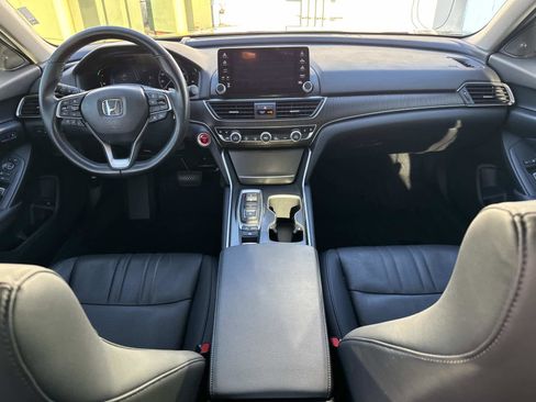 Used 2022 Honda Accord Touring image 14
