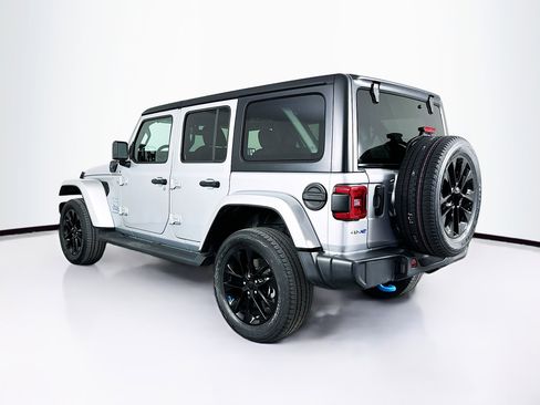 Used 2023 Jeep Wrangler Sahara w/ Cold Weather Group image 5