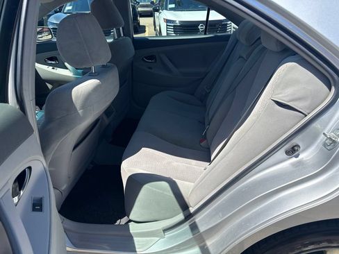 Used 2011 Toyota Camry LE w/ LE Extra-Value Pkg FWD image 10