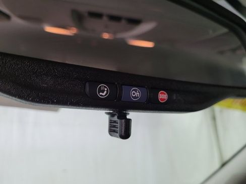 Used 2016 Chevrolet Traverse LT w/ Traveler's Package image 32