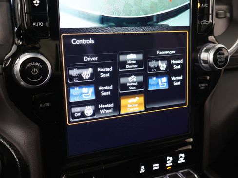 Used 2021 RAM 1500 Laramie image 7