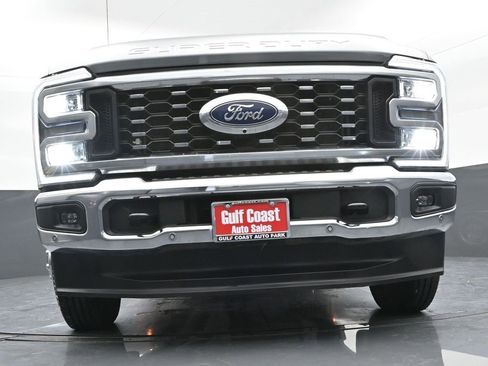 Used 2024 Ford F350 Lariat w/ Lariat Ultimate Package image 28