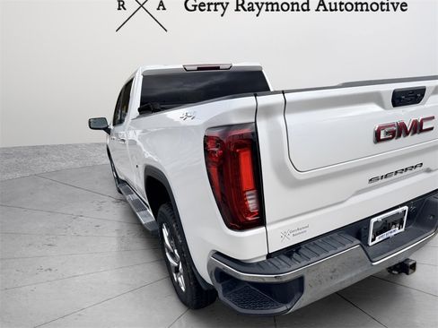 Used 2023 GMC Sierra 1500 SLT w/ SLT Premium Package image 9