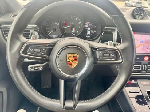 Used 2023 Porsche Macan AWD/4WD image 23