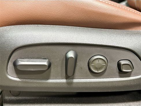 Used 2020 Buick Enclave Avenir w/ Avenir Technology Package image 18