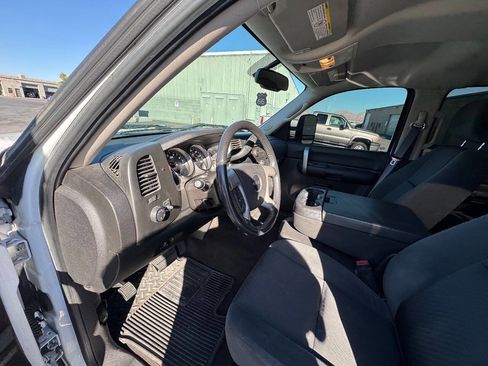 Used 2009 GMC Sierra 3500 SLE w/ Convenience Package image 15