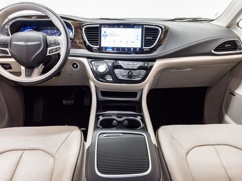 Used 2021 Chrysler Pacifica Limited w/ Premium & Safety Sphere Group AWD/4WD image 26
