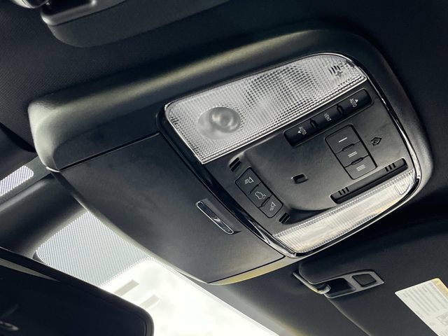 Used 2025 Dodge Durango GT AWD/4WD image 34