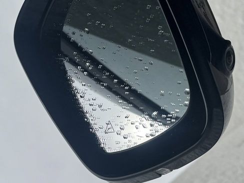 Used 2025 Kia Carnival SX w/ SX Dark Edition Package image 19