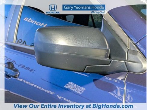 Used 2025 Honda Pilot Sport image 13