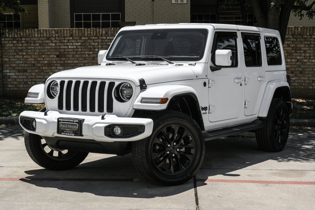 Used 2021 Jeep Wrangler Unlimited Sahara AWD/4WD image 12