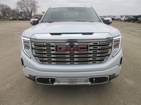 New 2026 GMC Sierra 1500 Denali image 12
