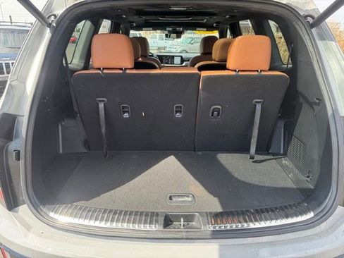 Used 2025 Kia Telluride SX Prestige X-Line image 18