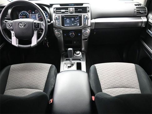 Used 2016 Toyota 4Runner SR5 image 21